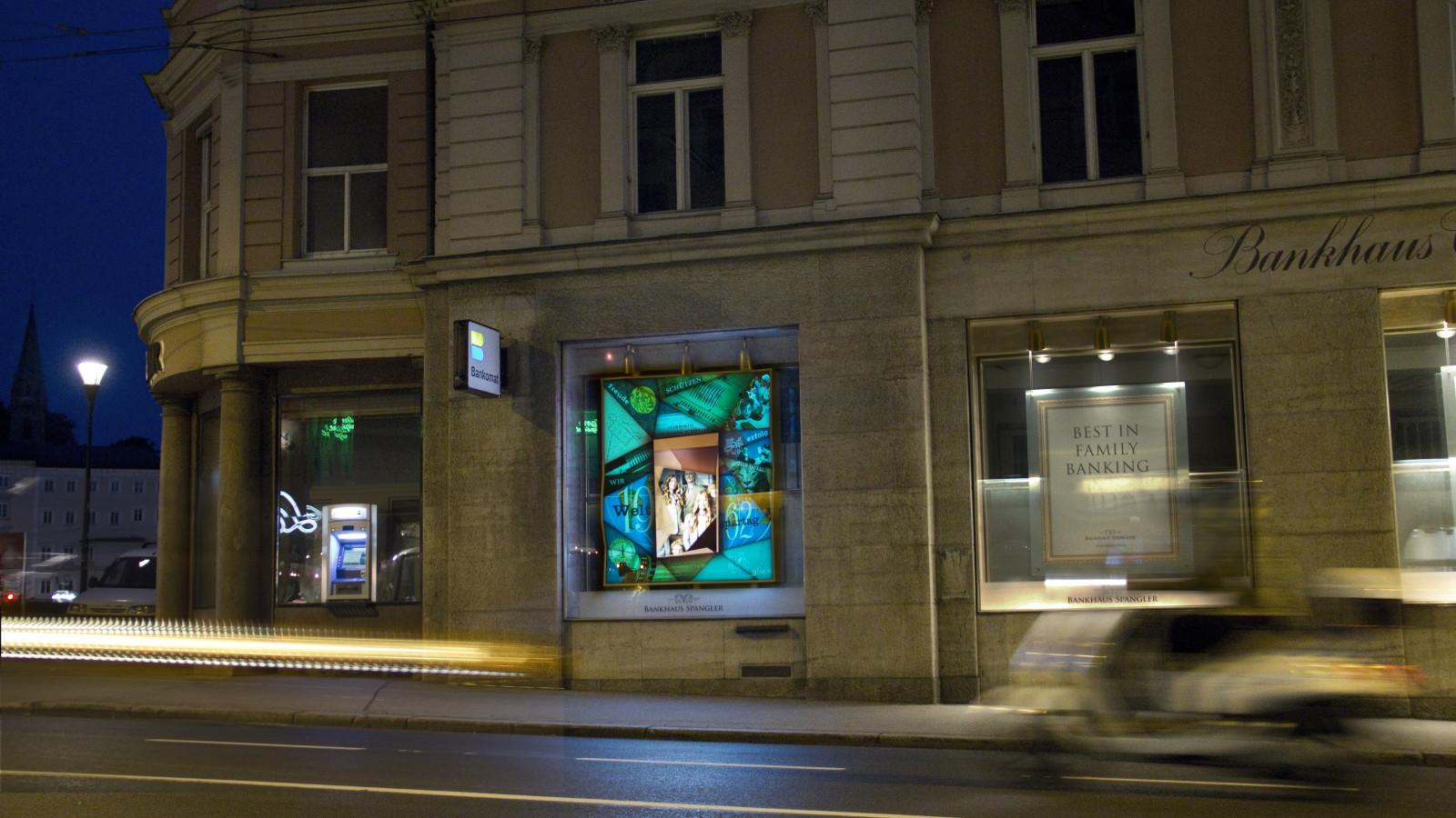 Bankhaus Spängler Schaufenstercollage, Foto: Virgil Widrich