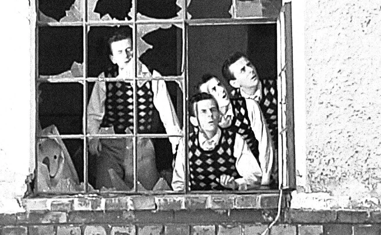 Film still from “Copy Shop”, 2001, with Johannes Silberschneider