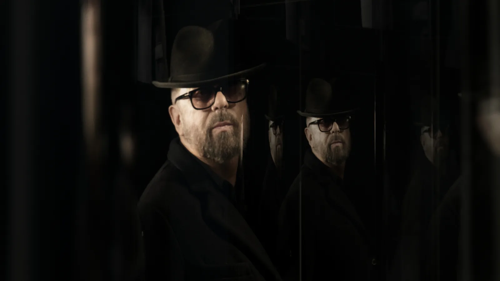 Still from “Nena & Dave Stewart: Be my Rebel”, directed by Virgil Widrich, 2018
