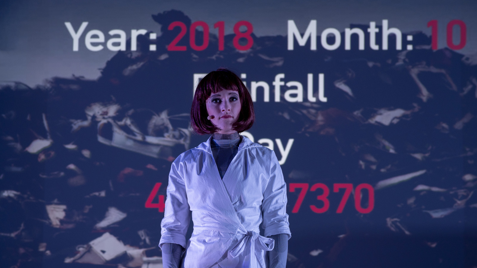 Anna Herbst in „Nova – Imperfecting Perfection“ von Franz Danksagmüller, Dortmund, Juni 2019