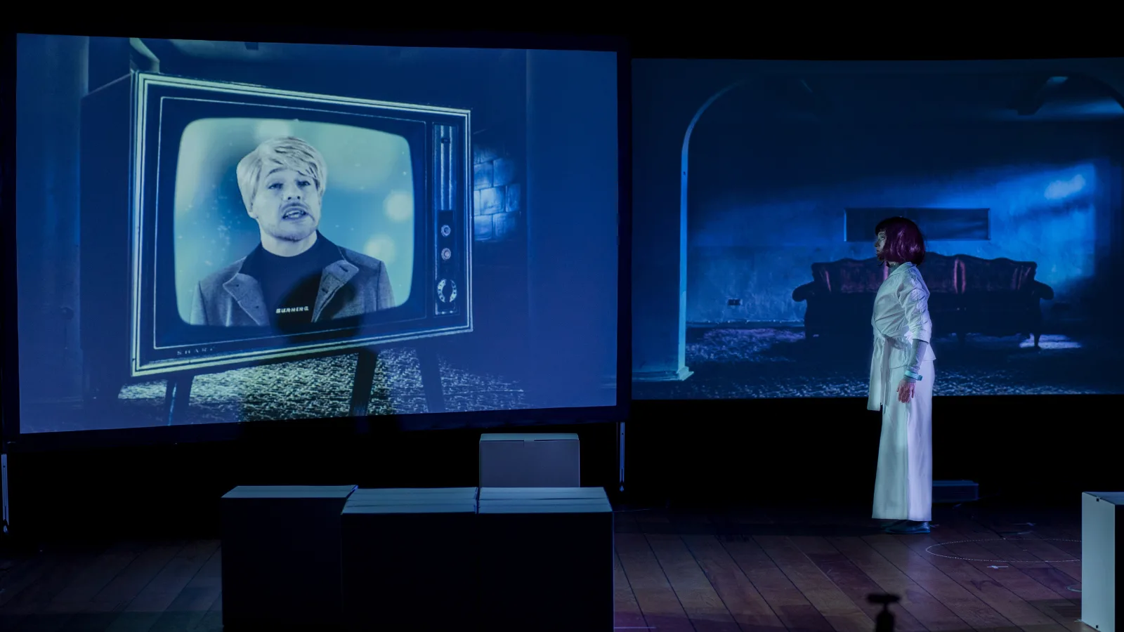 Valdemar Villadsen and Anna Herbst in “Nova – Imperfecting Perfection” by Franz Danksagmüller, Dortmund, June 2019