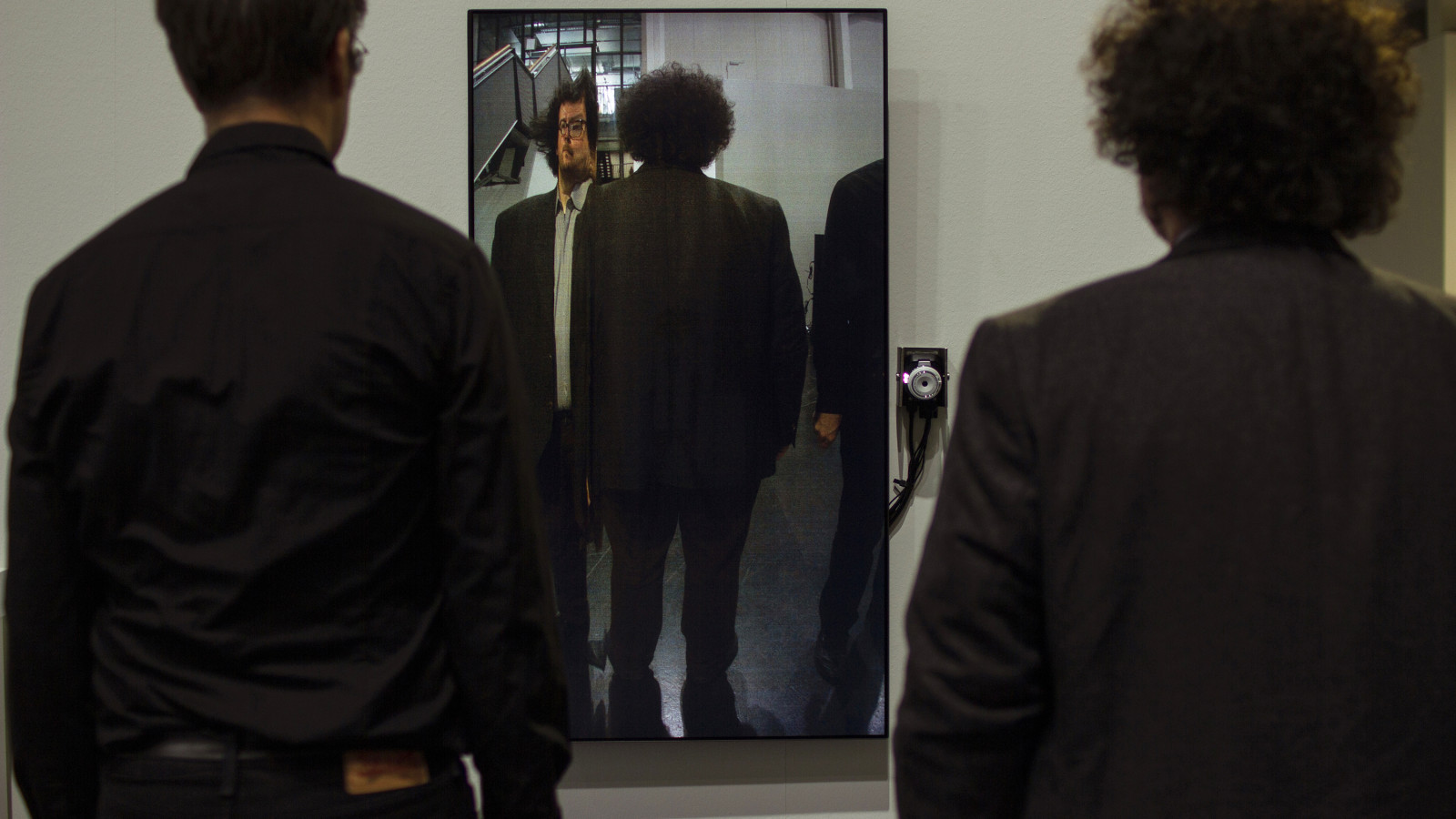 „tx-mirror“, Echtzeitinstallation von Martin Reinhart und Virgil Widrich, ZKM-Karlsruhe, 2018. Foto: Virgil Widrich