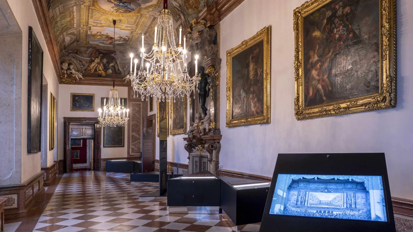 Exhibition in the DomQuartier Salzburg: “Music everywhere!”, Beautiful Gallery, 2020, Photo: Virgil Widrich